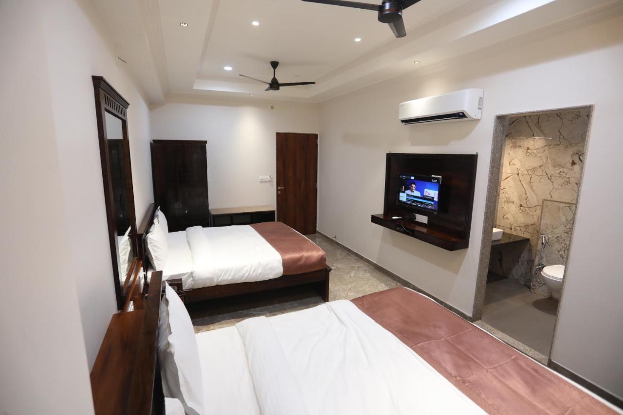 Chandan Kasturi Resort Dariawad Bagian luar foto