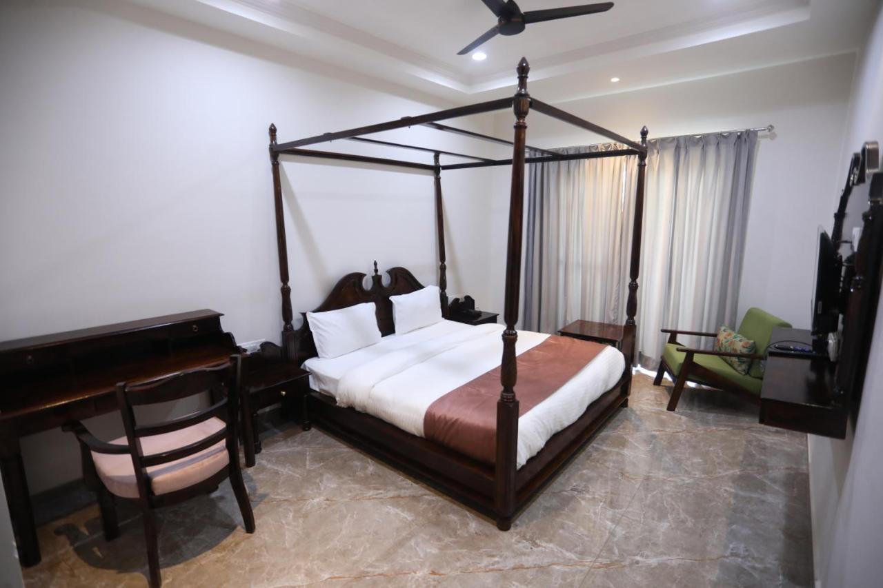 Chandan Kasturi Resort Dariawad Bagian luar foto